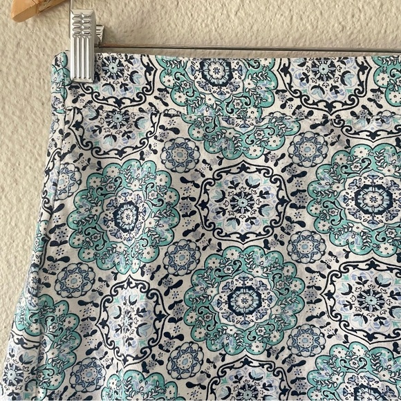 Loft Linen Wrap Mini Skirt Women’s 6 Teal White Paisley Medallion Print Ruffle - Picture 3 of 13